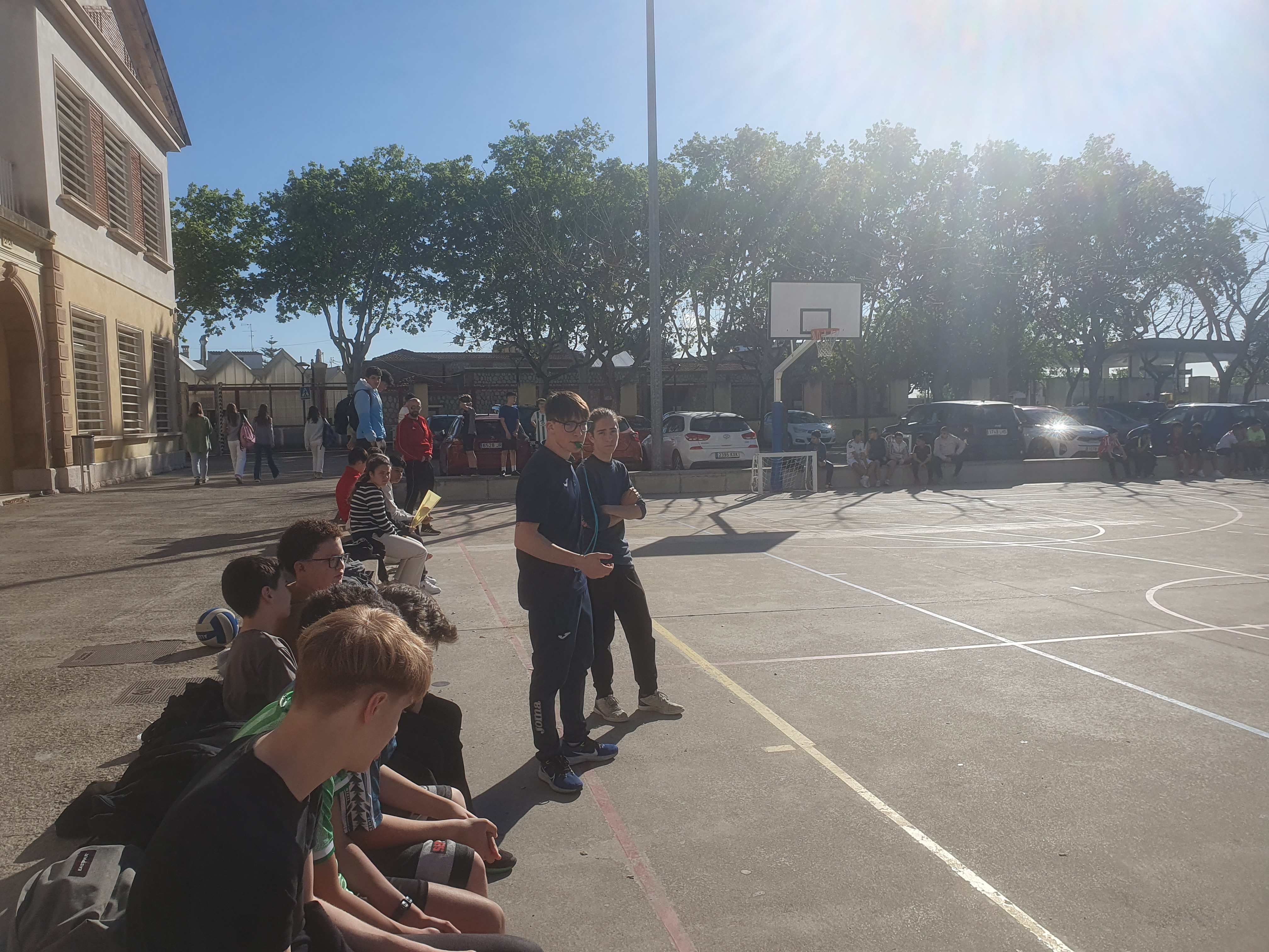 Imagen de la actividad Organización y arbitraje de un torneo de Fútbol Sala durante Sant Jordi